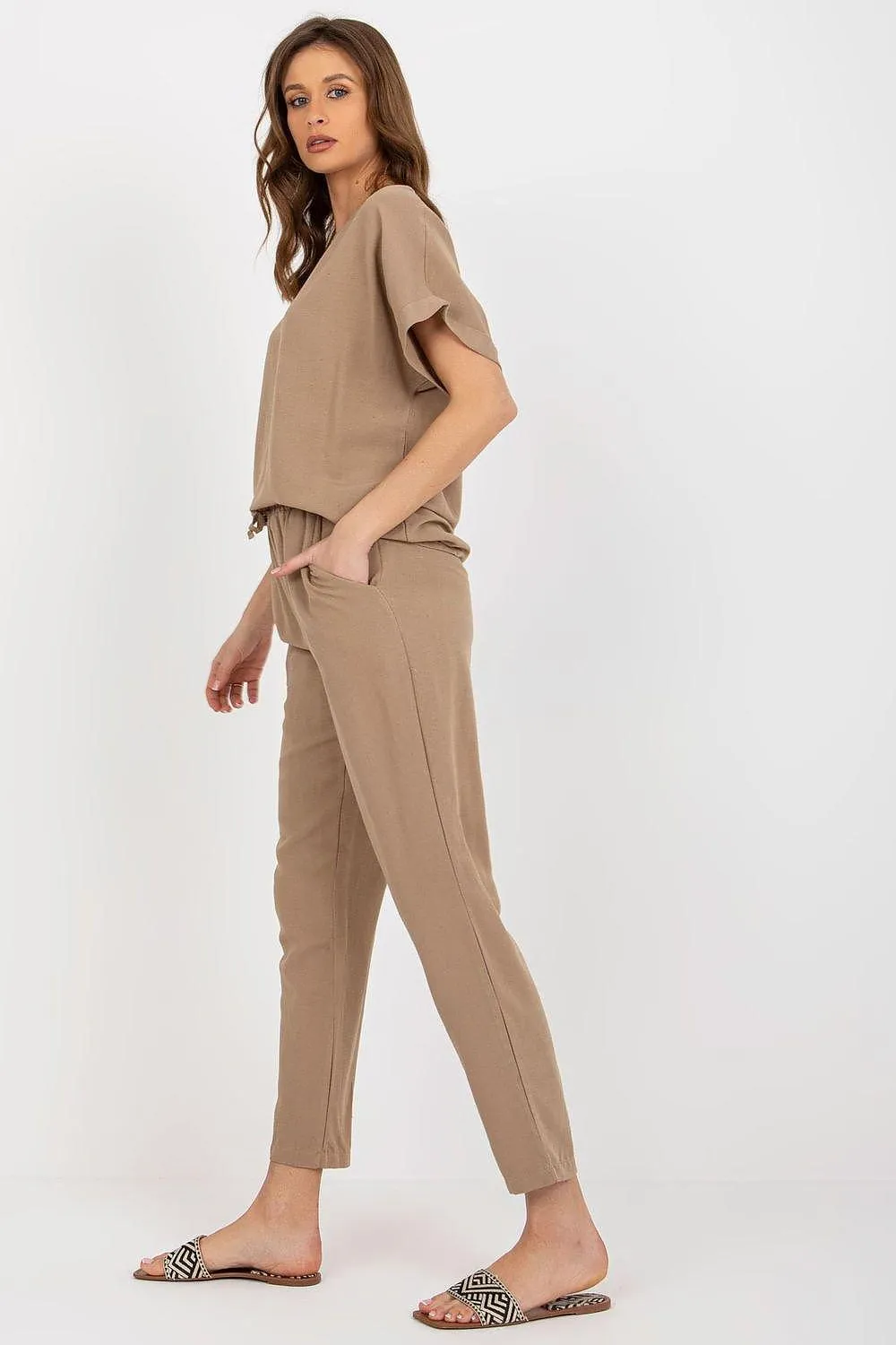 Chic Summer Set: Parisian Blouse & Tailored High-Waisted Pants