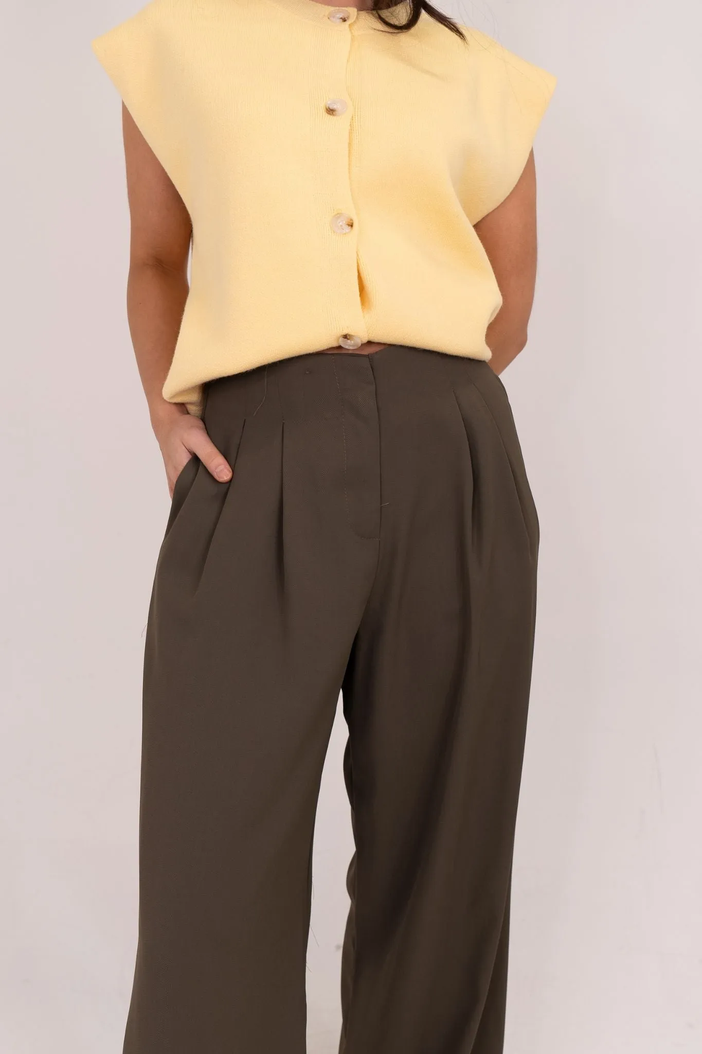 Willow Wide Leg Trousers In Khaki