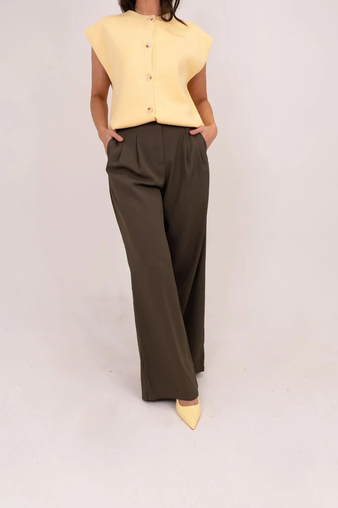 Willow Wide Leg Trousers In Khaki